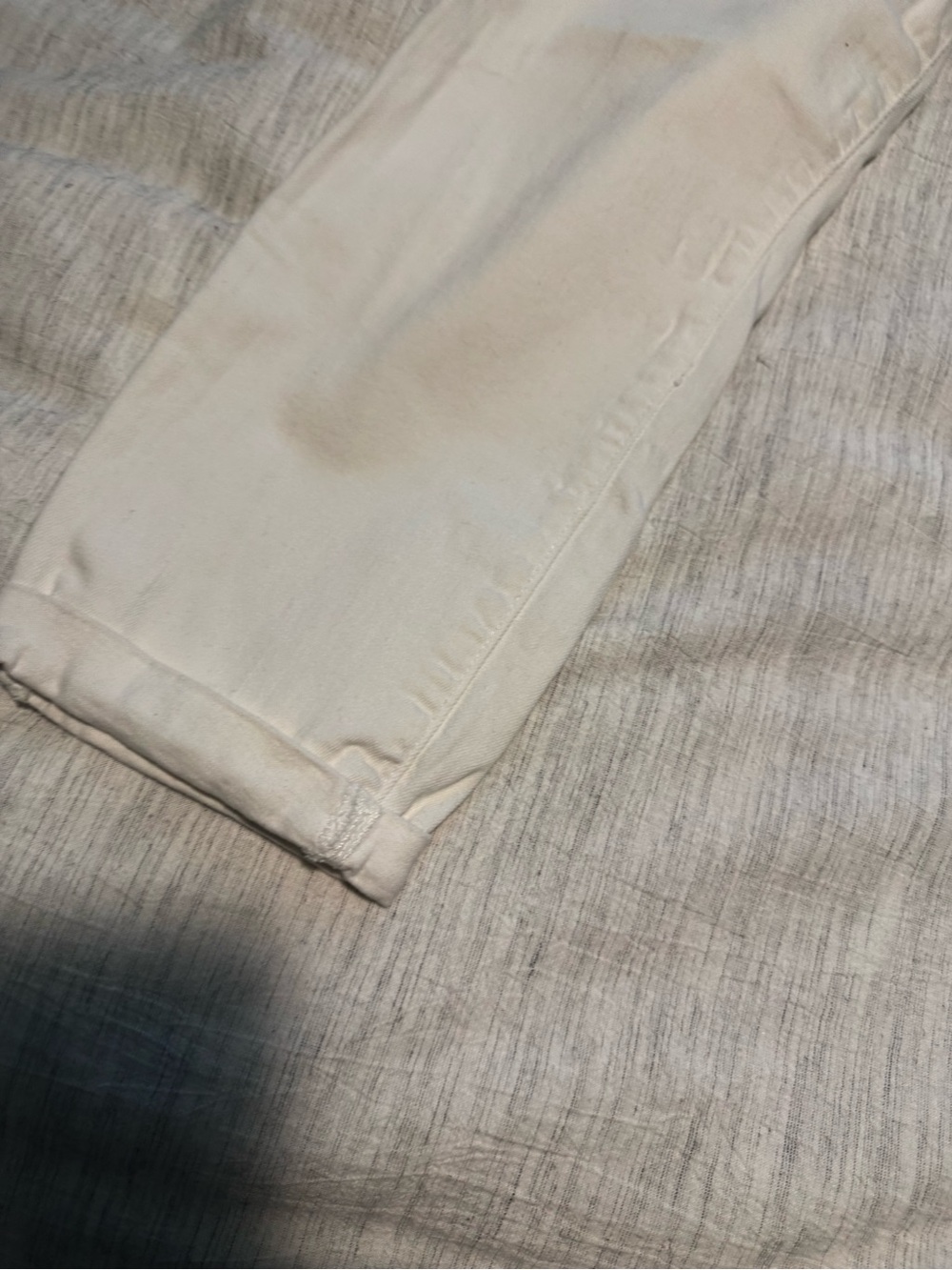 Joe's Jeans Women's Cream Straight-Leg Capri Jeans - Picture 2 of 7
